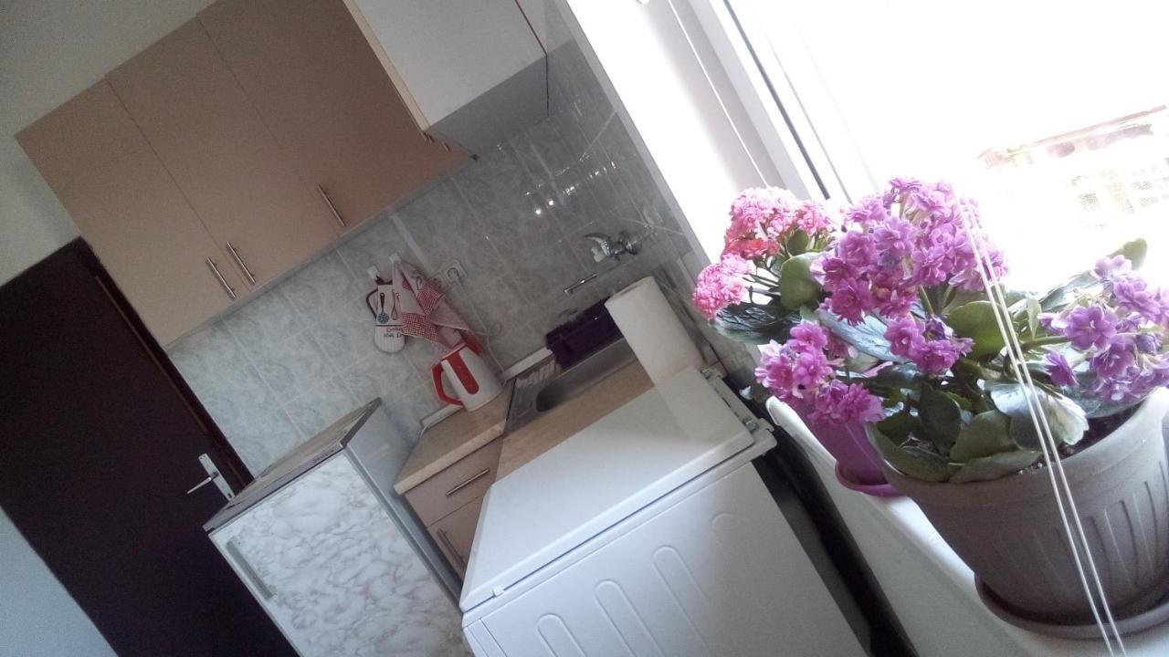 Soba Lavanda Kladovo Buitenkant foto