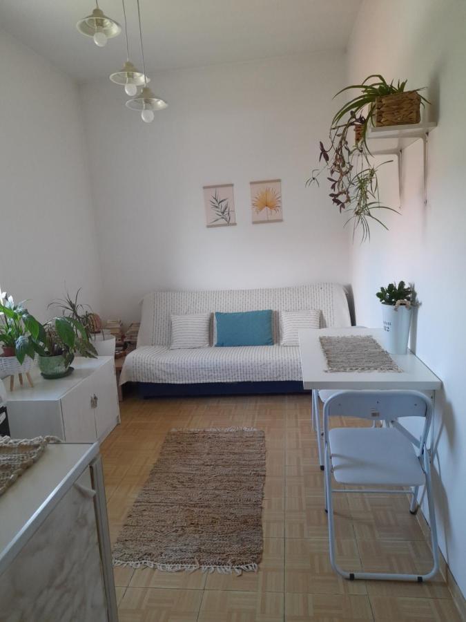 Soba Lavanda Kladovo Buitenkant foto